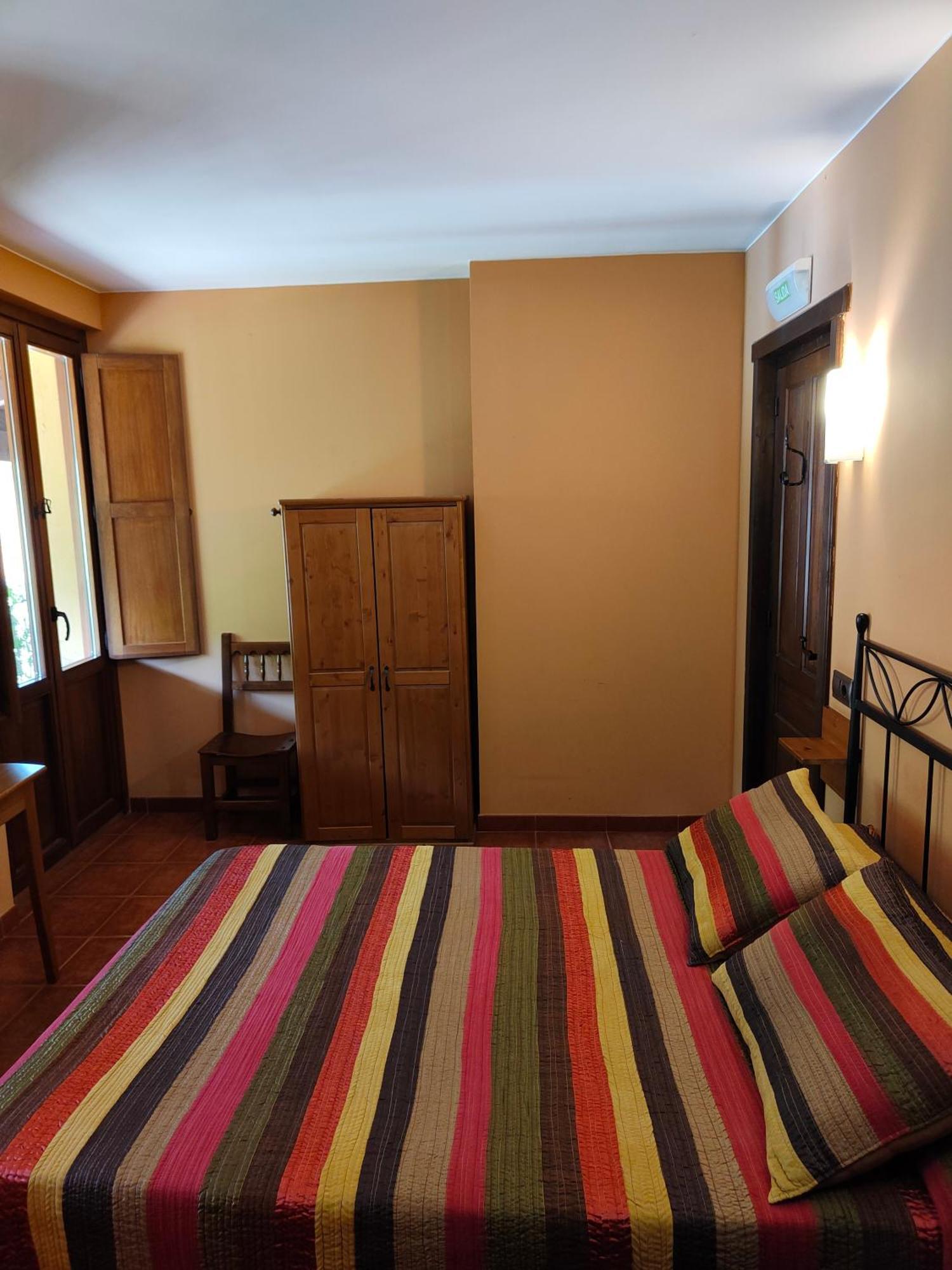 Hotel Dona Gaudiosa Pola de Lena Exteriér fotografie