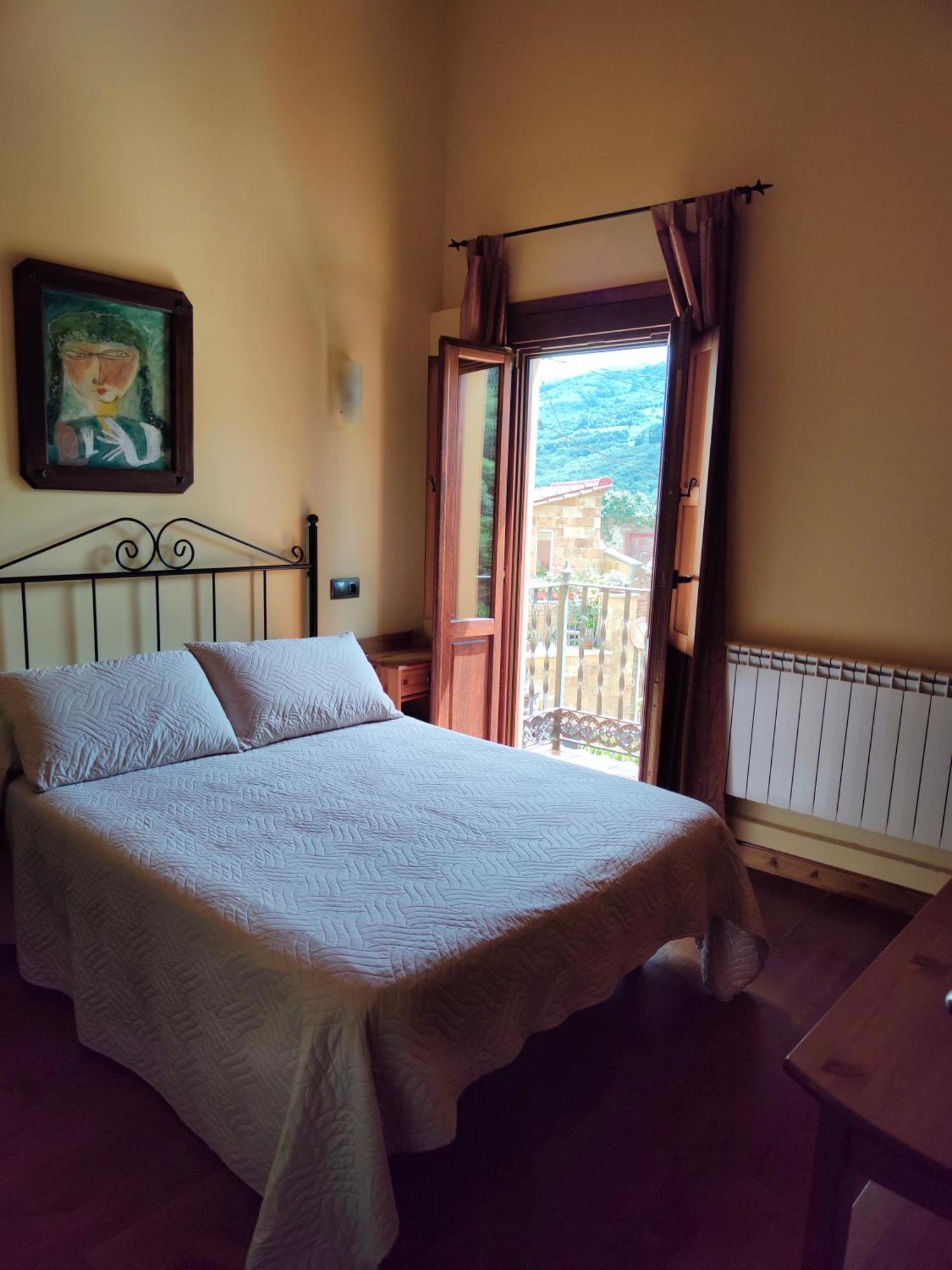 Hotel Dona Gaudiosa Pola de Lena Exteriér fotografie