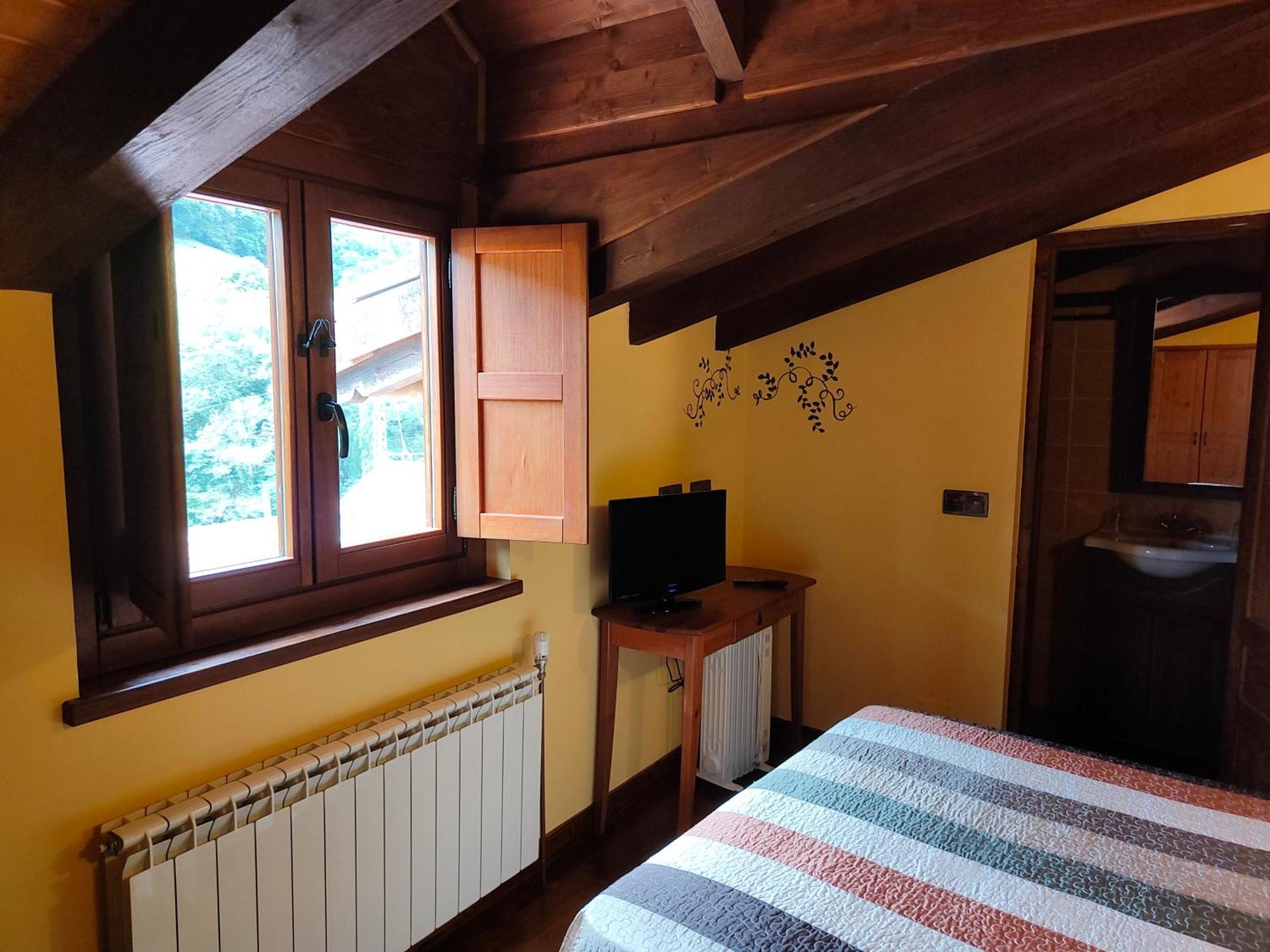 Hotel Dona Gaudiosa Pola de Lena Exteriér fotografie