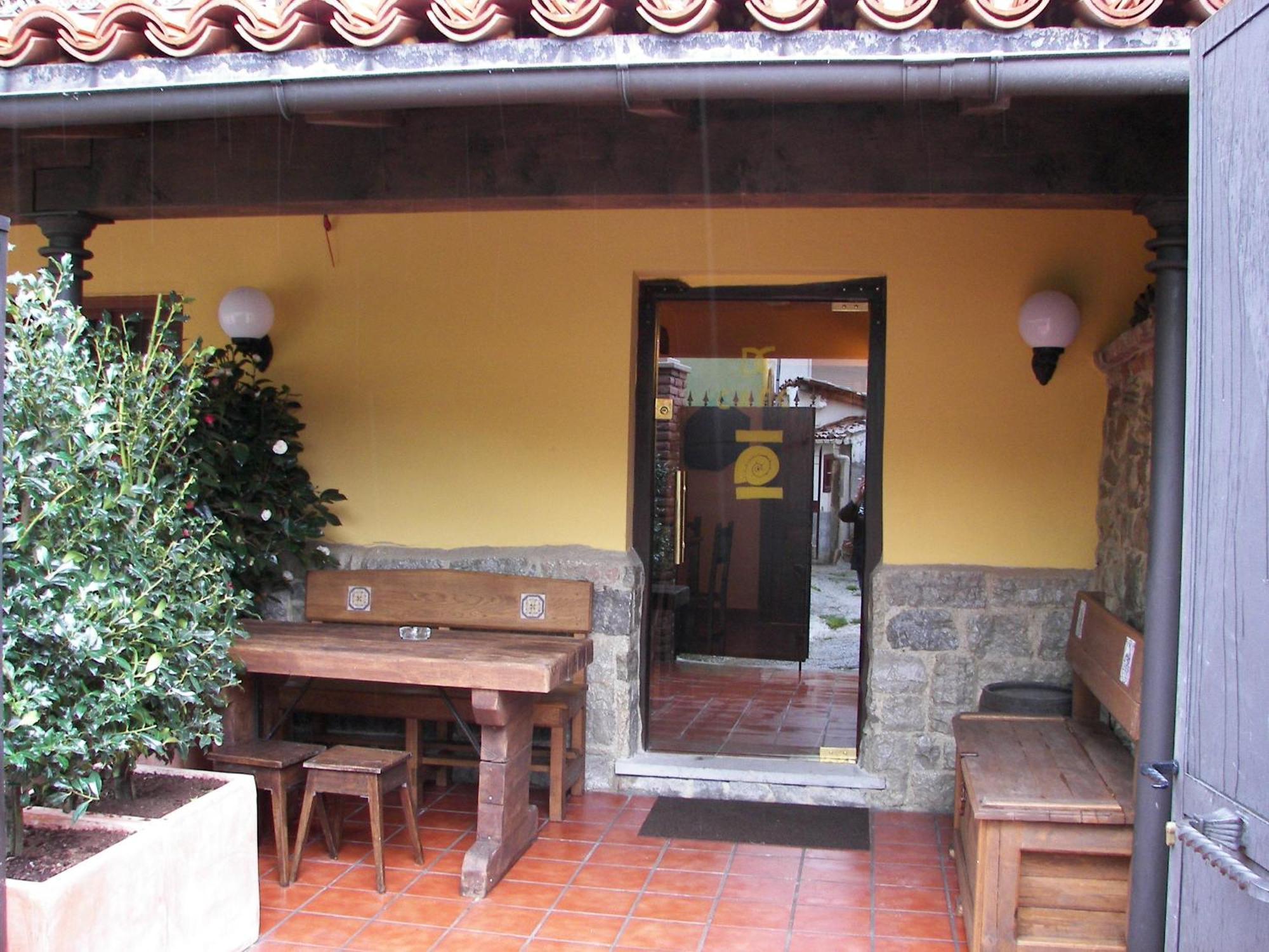 Hotel Dona Gaudiosa Pola de Lena Exteriér fotografie