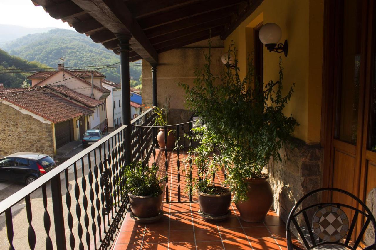Hotel Dona Gaudiosa Pola de Lena Exteriér fotografie